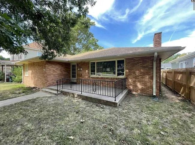 Preview of property located at 305 S West Ave