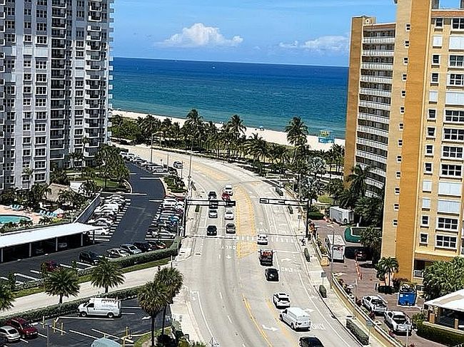 Image of 301 N Ocean Blvd Penthouse 3