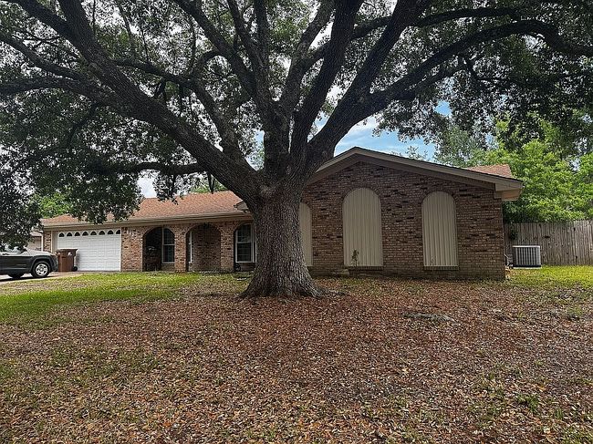 Photo of 842 Bilglade Dr, Biloxi, MS