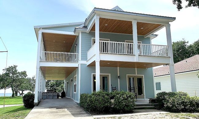 Preview of property located at 631 2nd St