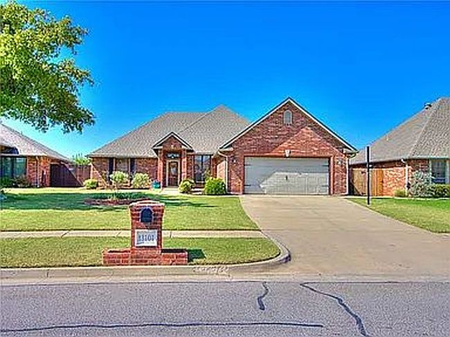 Additional photo 1 of property located at 13101 Briar Hollow Dr