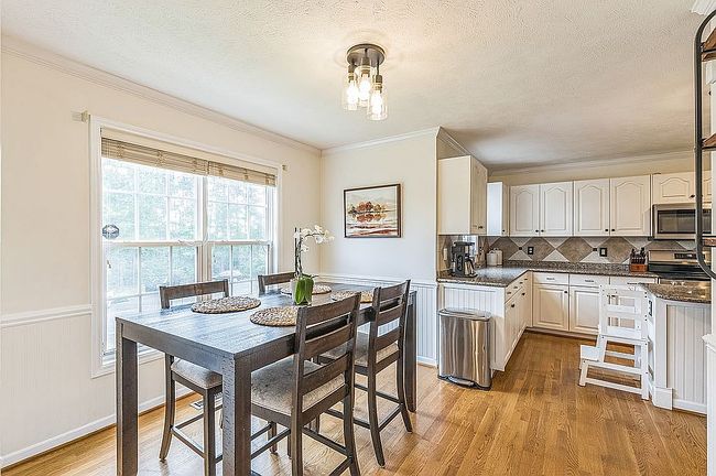 Image of 27 Arlington Dr