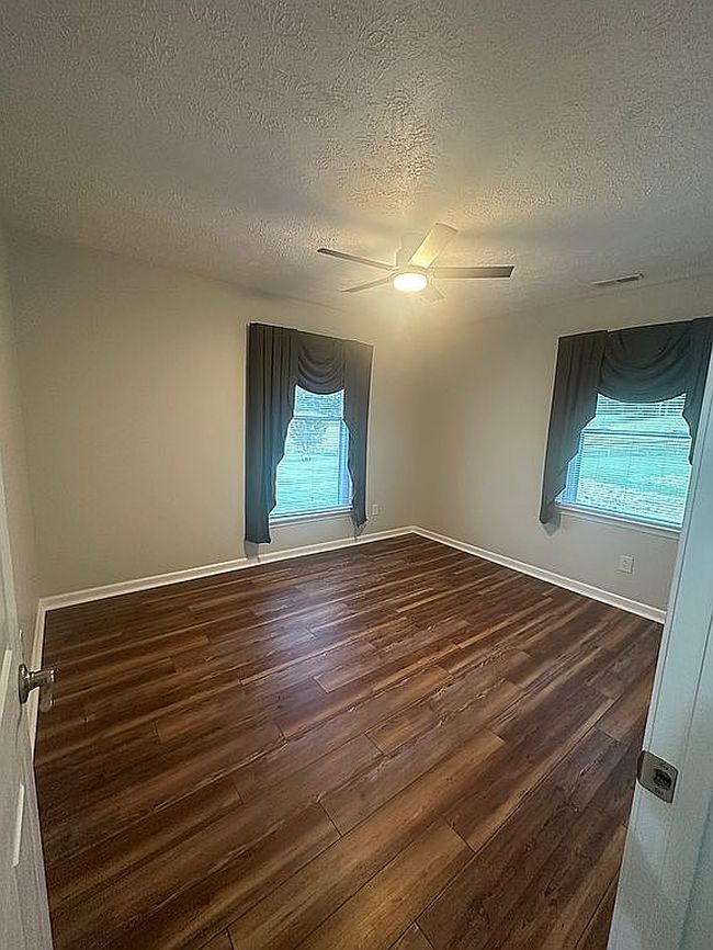 Photo of 123 Clearwater Ln, Galax, VA