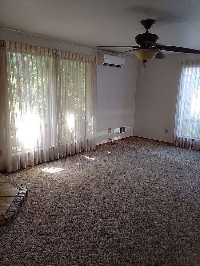 Photo of 220 N Govan Ave, Sequim, WA