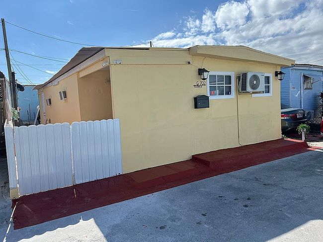 Additional photo 1 of property located at 3170 Sw 8th St Lot G702