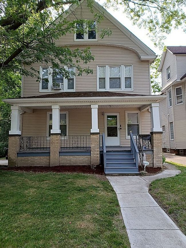 Preview of property located at 1616 E 93rd St