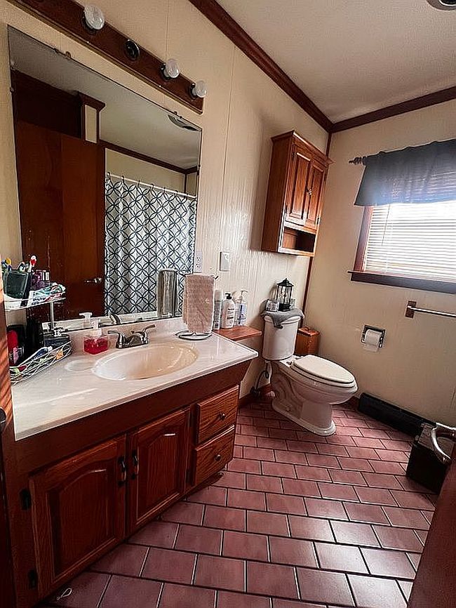 Photo of 306 Moss Dr, Clinton, KY