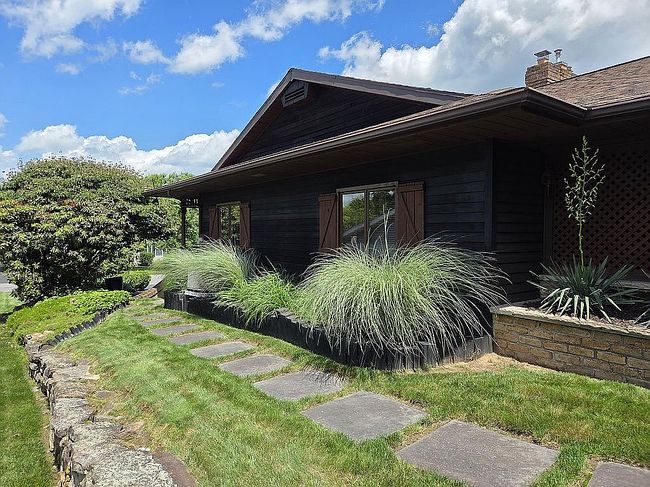 Image of 10 Pine Rd