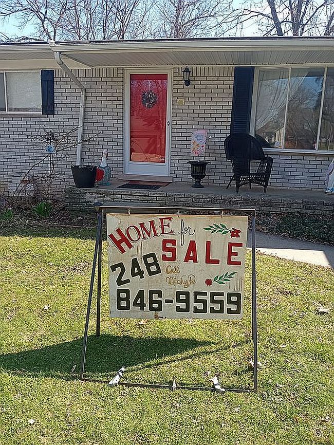 Image of 5811 Rowley Blvd