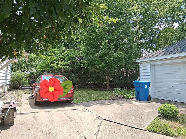 Photo of 221 E Grove St, Utica, IL