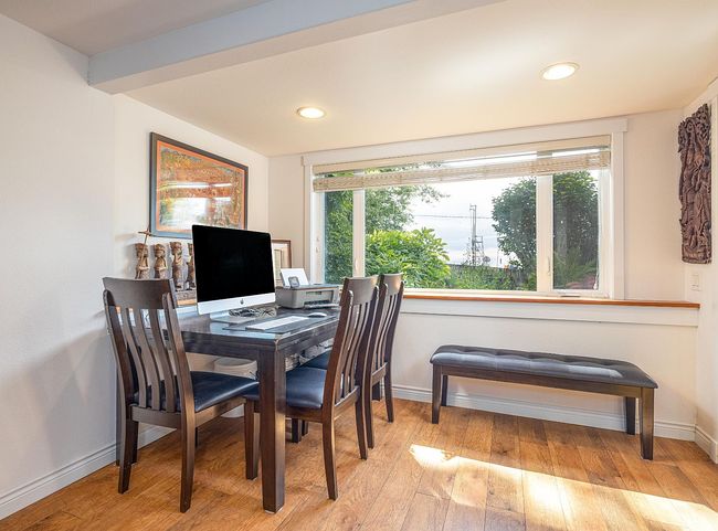 Image of 3965 Legoe Bay Rd