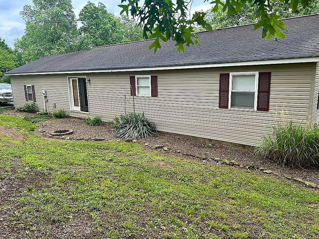 Image of 438 Tanglewood Dr