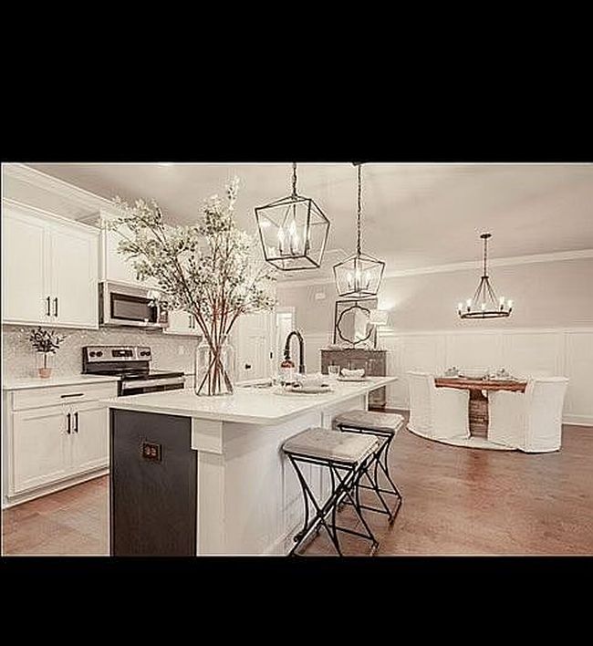 Additional photo 3 of property located at 405 Legend Oak Way Sw