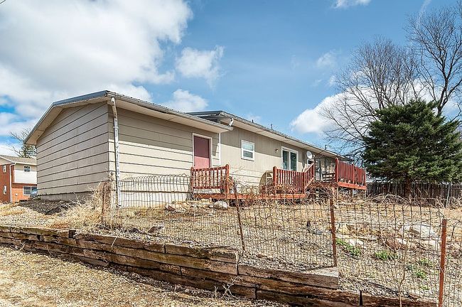 Image of 605 W Benton St