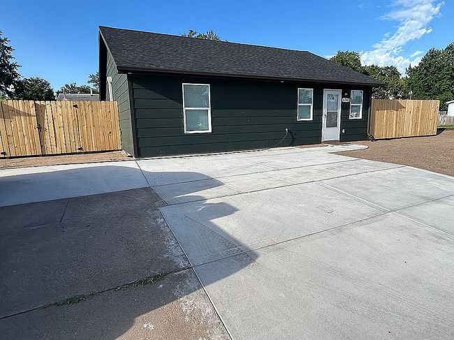 Photo of 4747 W Saint Louis Ave, Wichita, KS