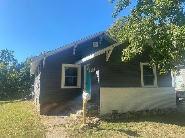 Image of 823 Strawbridge St