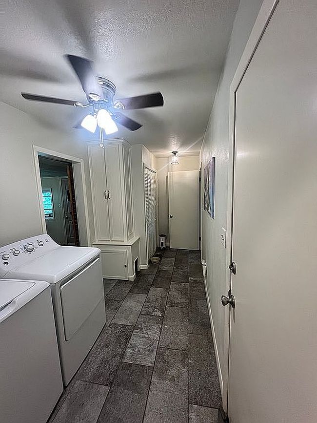 Photo of 303 Louise St, La Harpe, IL
