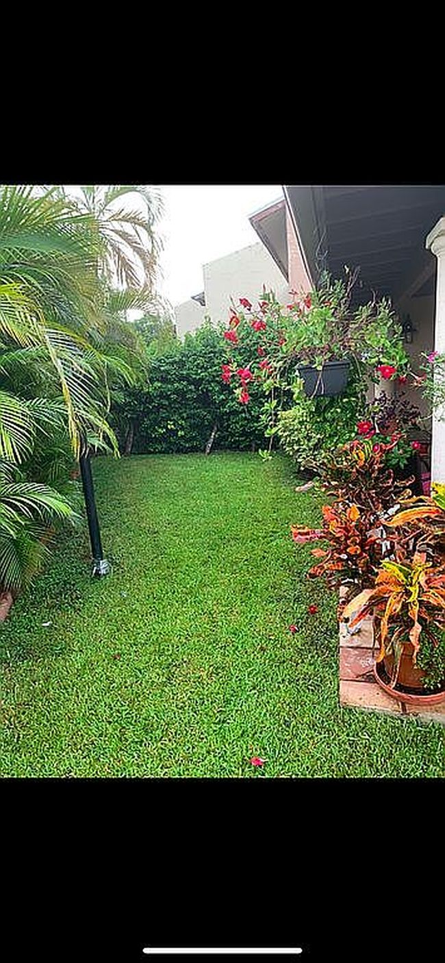 Additional photo 2 of property located at 9252 Sw 136 Street Cir