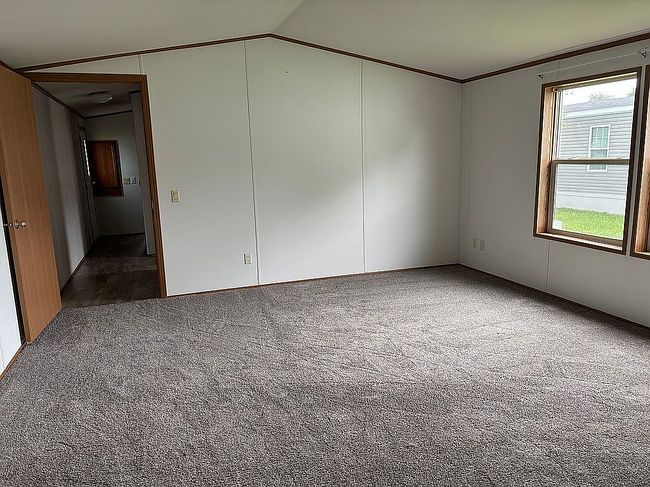 Photo of 709 2nd St Ne Trailer 21, Dyersville, IA
