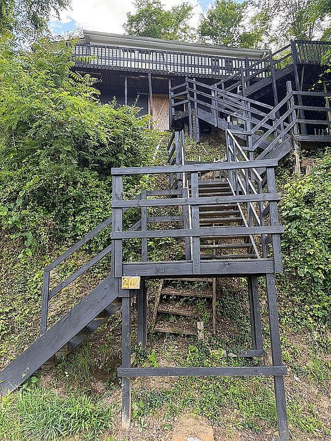 Image of 207 Poplar St