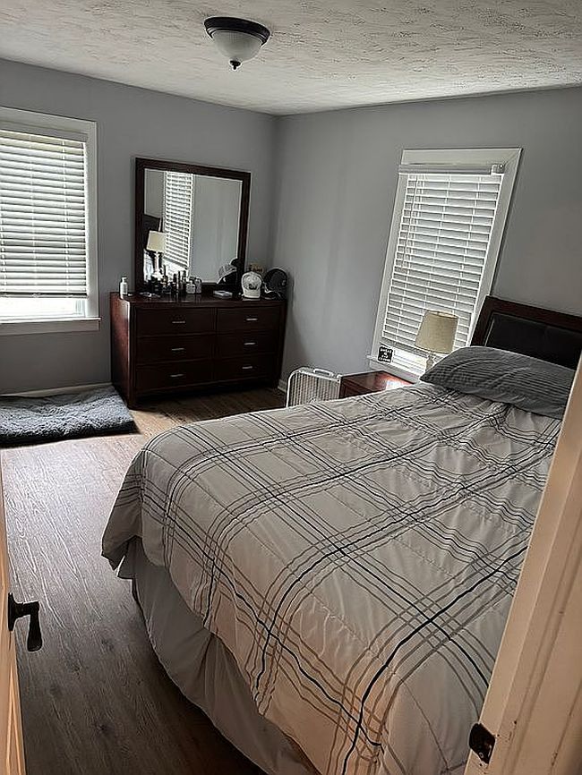 Image of 385 Hawes Blvd