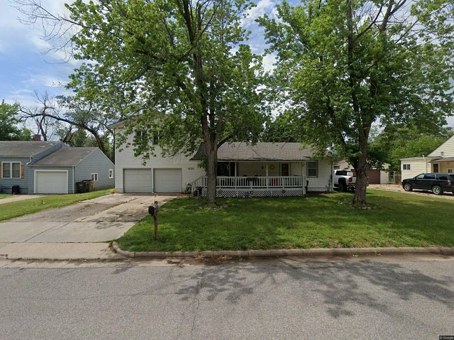 Photo of 401 W 25th Ave, Hutchinson, KS