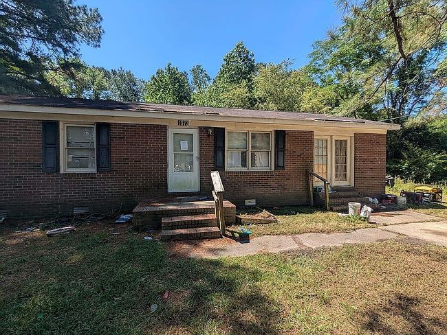 Photo of 1973 King Dr, Greenville, NC