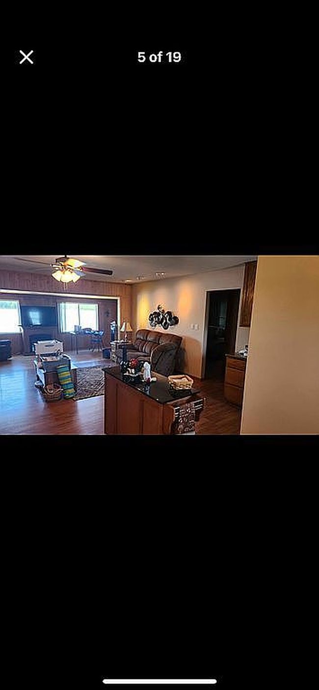 Photo of 1635 Armstrong Rd, Gladstone, IL