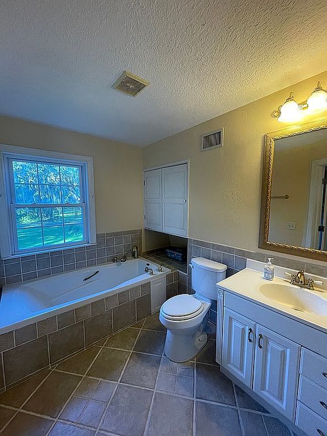 Photo of 118 Mackqueen Dr, Brunswick, GA