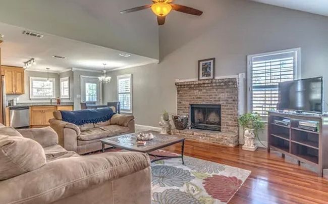 Photo of 197 Wright Cir, Niceville, FL
