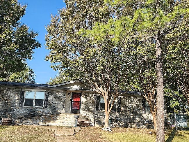 Image of 401 Bella Vista Dr