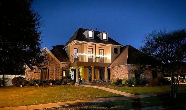 Preview of property located at 3710 Acadian Trce #2
