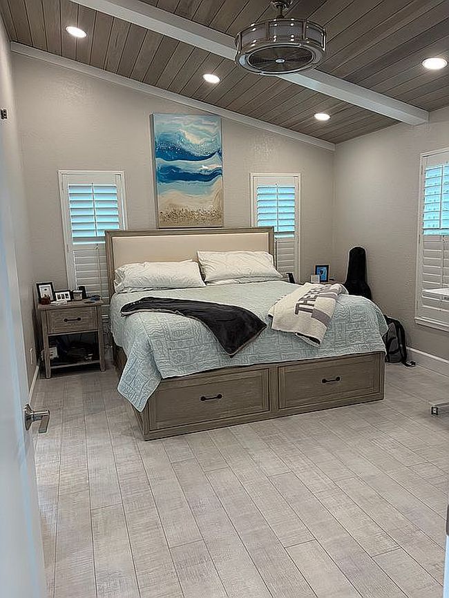 Image of 804 Bay Point Dr