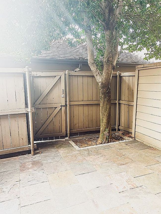 Photo of 9910 Royal Ln Apt 506, Dallas, TX