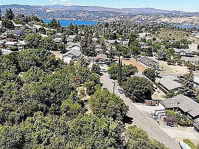 Additional photo 2 of property located at 5327 Monterey Pl