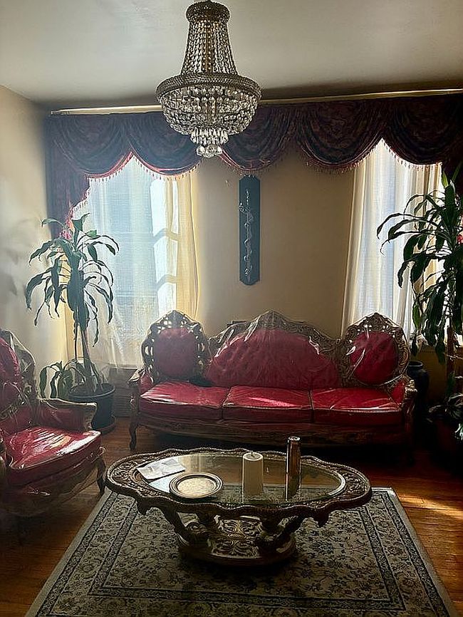 Image of 72 W 88th St Apt 2
