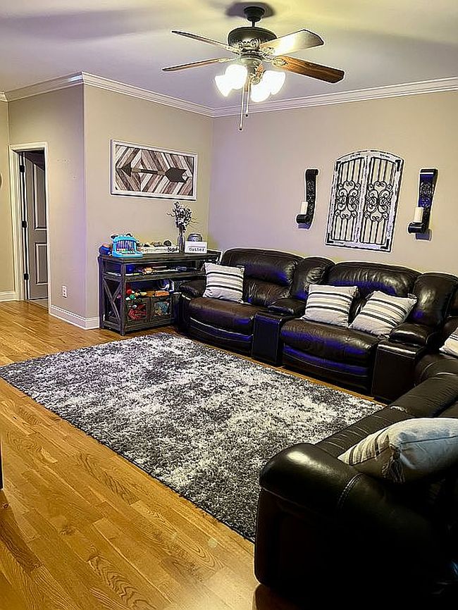 Photo of 601 W Mountain View Rd Unit 300, Johnson City, TN