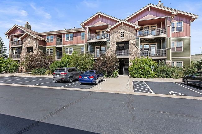 Photo of 152 Village Rd Unit B206