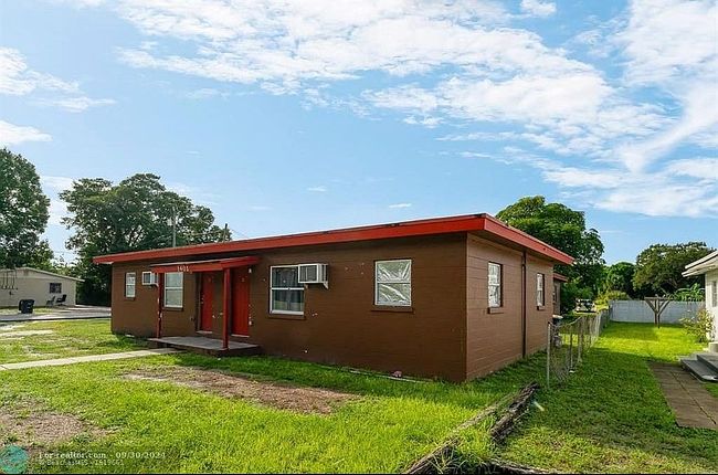 Additional photo 1 of property located at 1401 G Ter