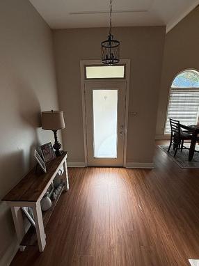 Additional photo 2 of property located at 902 Heather Cir