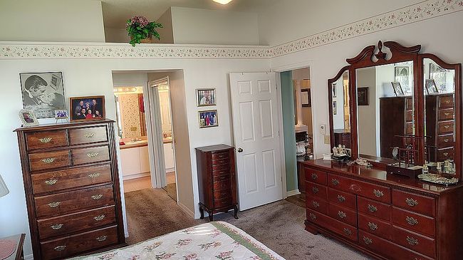 Photo of 1260 Granada Ct, Lady Lake, FL