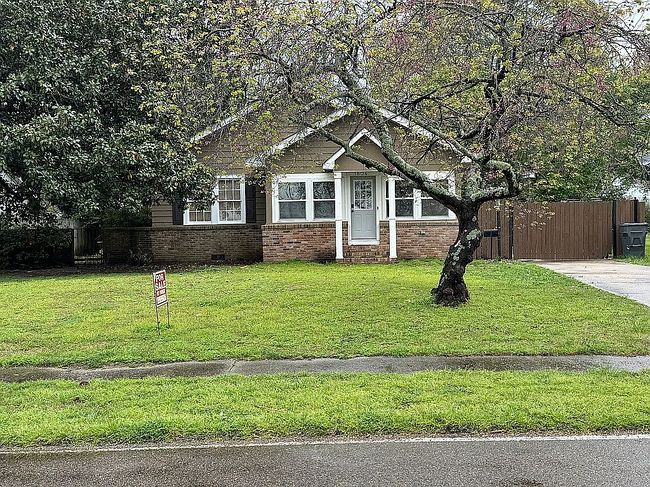 Image of 1804 S Lakeshore Dr