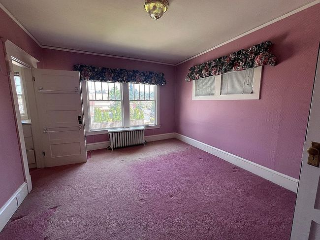 Photo of 301 W Main St, Silverton, OR