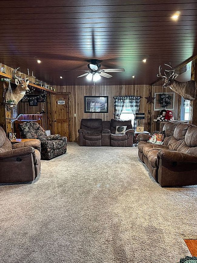 Photo of 338 County Road 1900 N, Xenia, IL