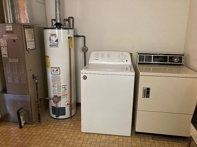 Image of 502 E Pleasant St