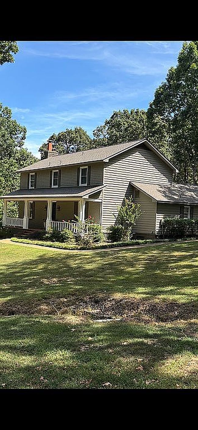 Photo of 819 Sherwood Oaks Ln