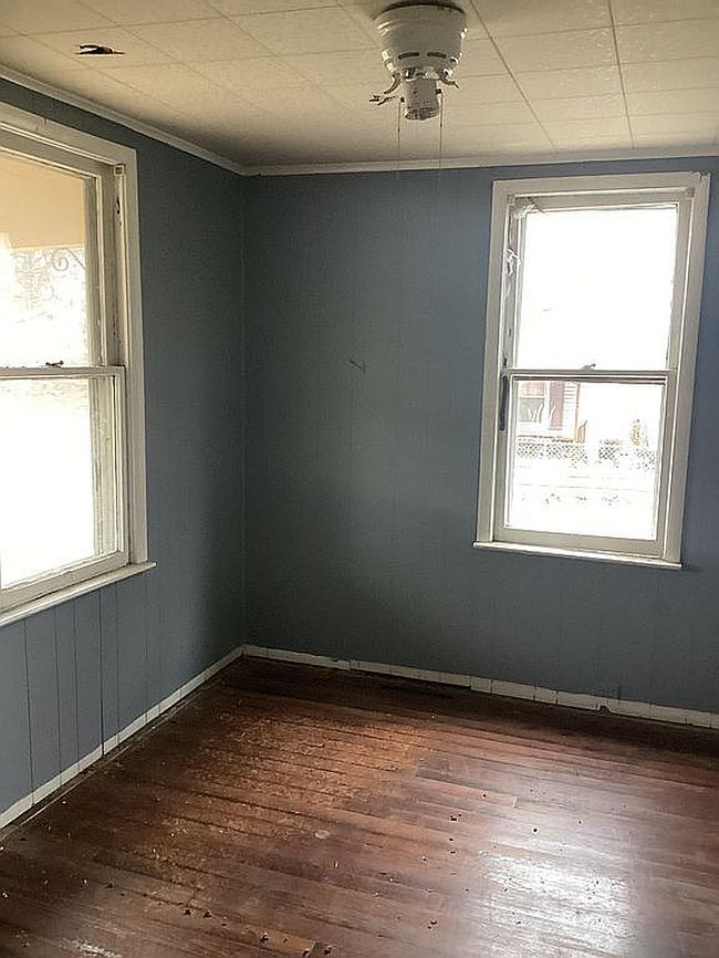 Image of 2968 Oregon Ave