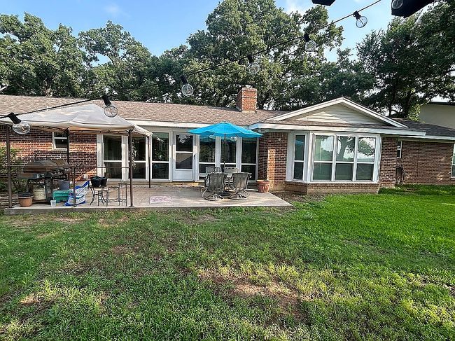 Image of 6411 Beachview Dr