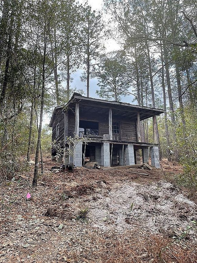 Photo of 5018 Grassy Pond Rd, Chipley, FL