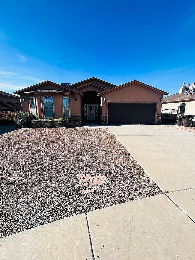 Photo of 536 El Cerro Dr, Sunland Park, NM